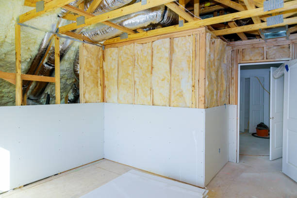 Best Blown-in Insulation  in Gladstone, MO